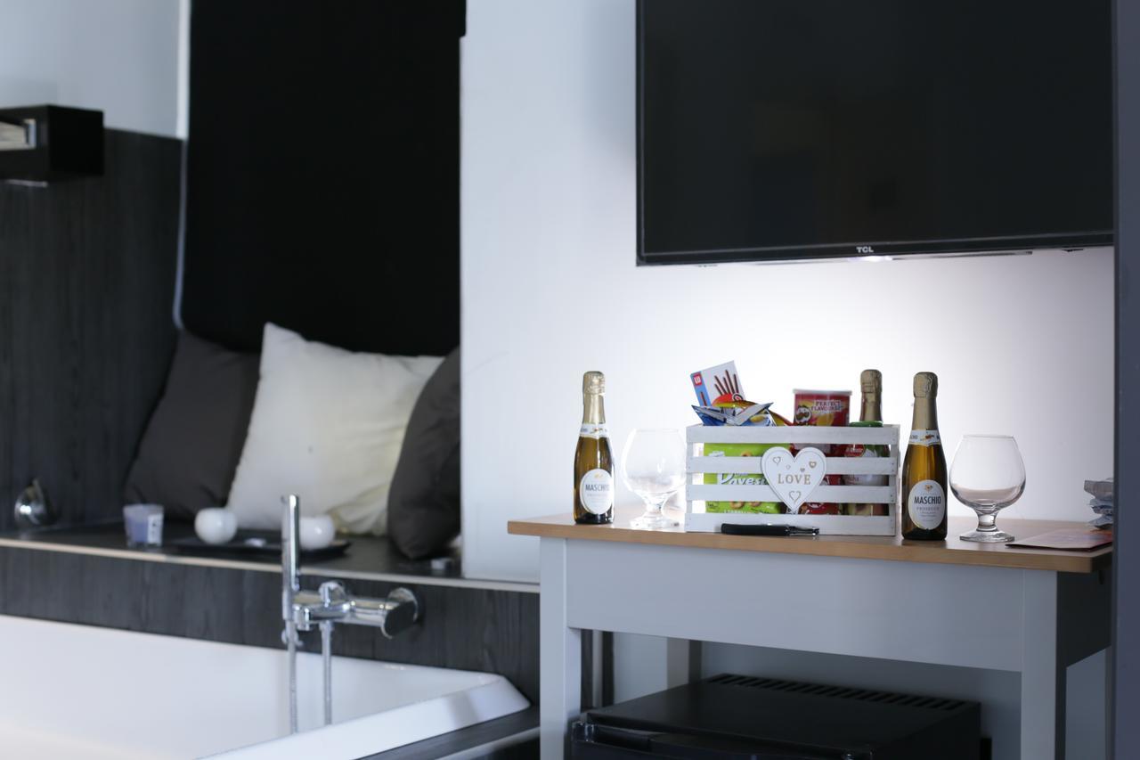 Esposito Plaza- Rooms&suite Affittacamere Napoli